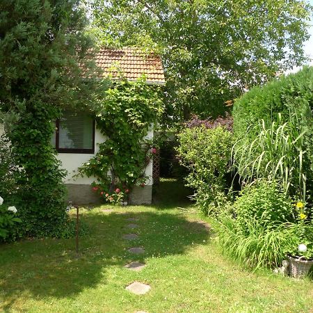 Gemuetliches Gaestehaus Berlin Bohnsdorf, Naehe Flughafen Schoenefeld Exterior foto